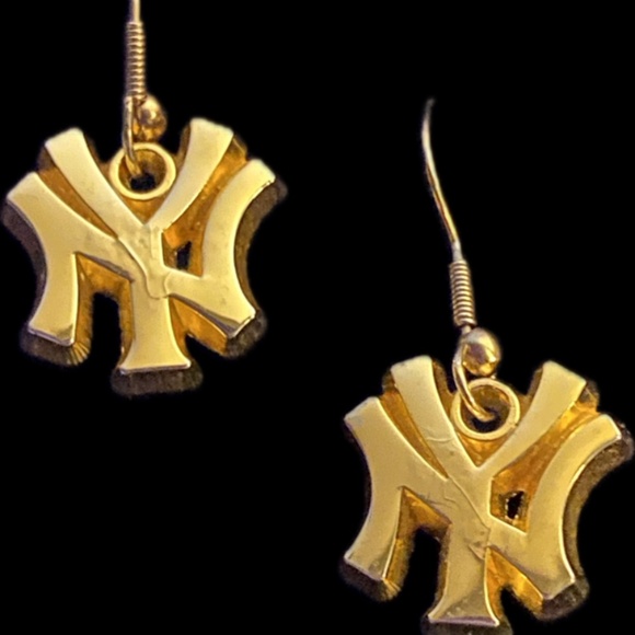 MLB New York Yankees Earrings - Picture 1 of 4